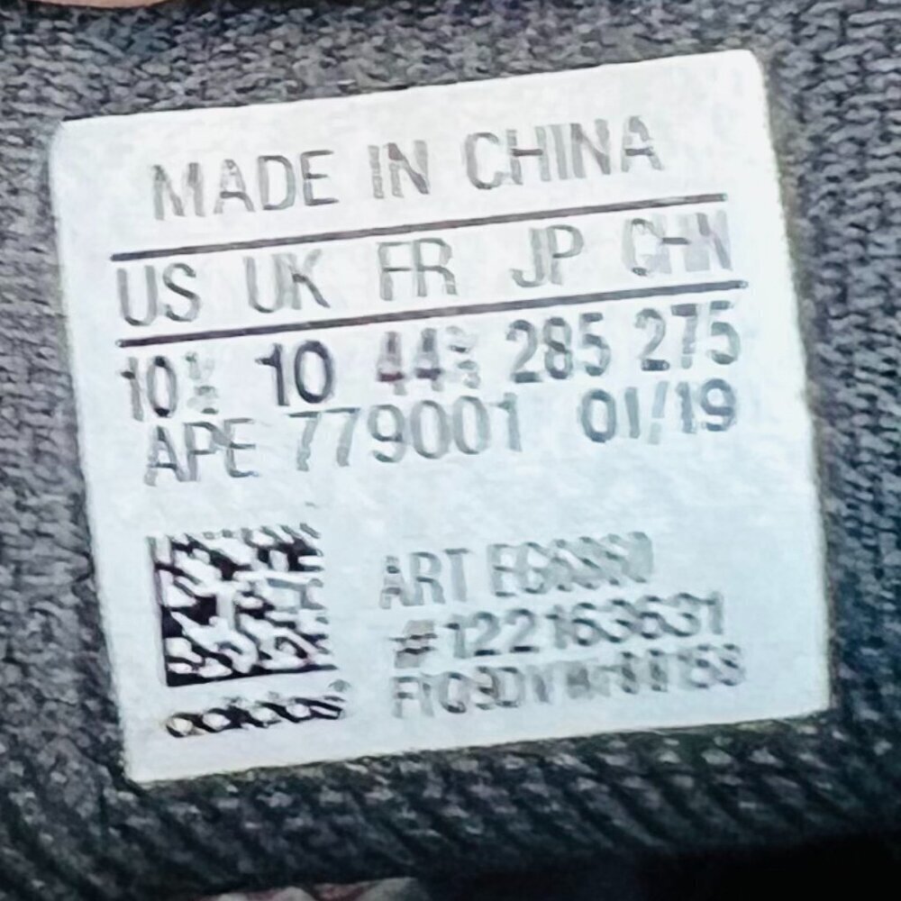 Adidas Yeezy Boost 700 V2 Geode EG6860 Men US 10.5 Size - Picture 2 of 13